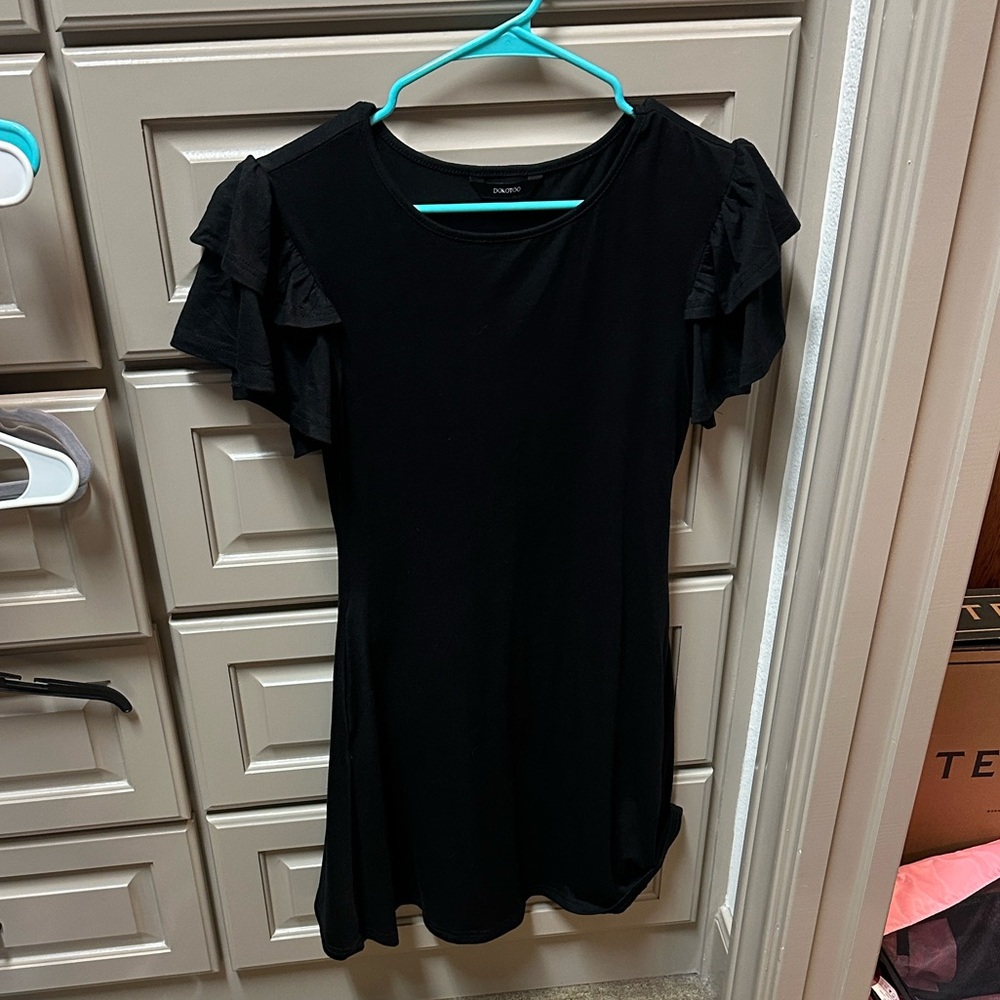 Chic Black Ruffle Sleeve Mini Dress